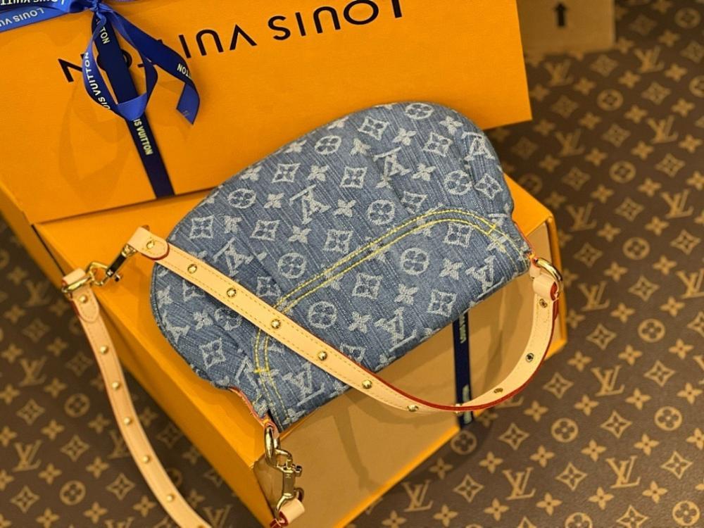 Modern Elegant Blue Woven Denim Shoulder Bag