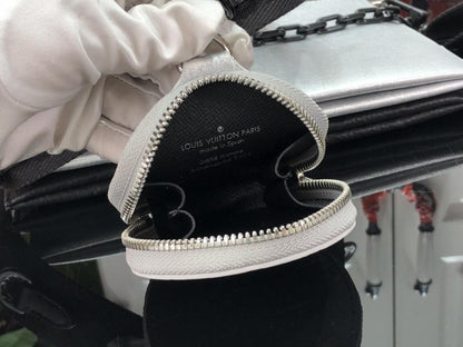 Refined Shoulder Bag