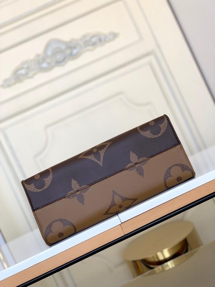 Modern Stylish Shoulder Bag