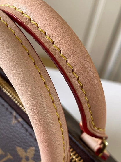 Luxury Crossbody Bag – Special Edition