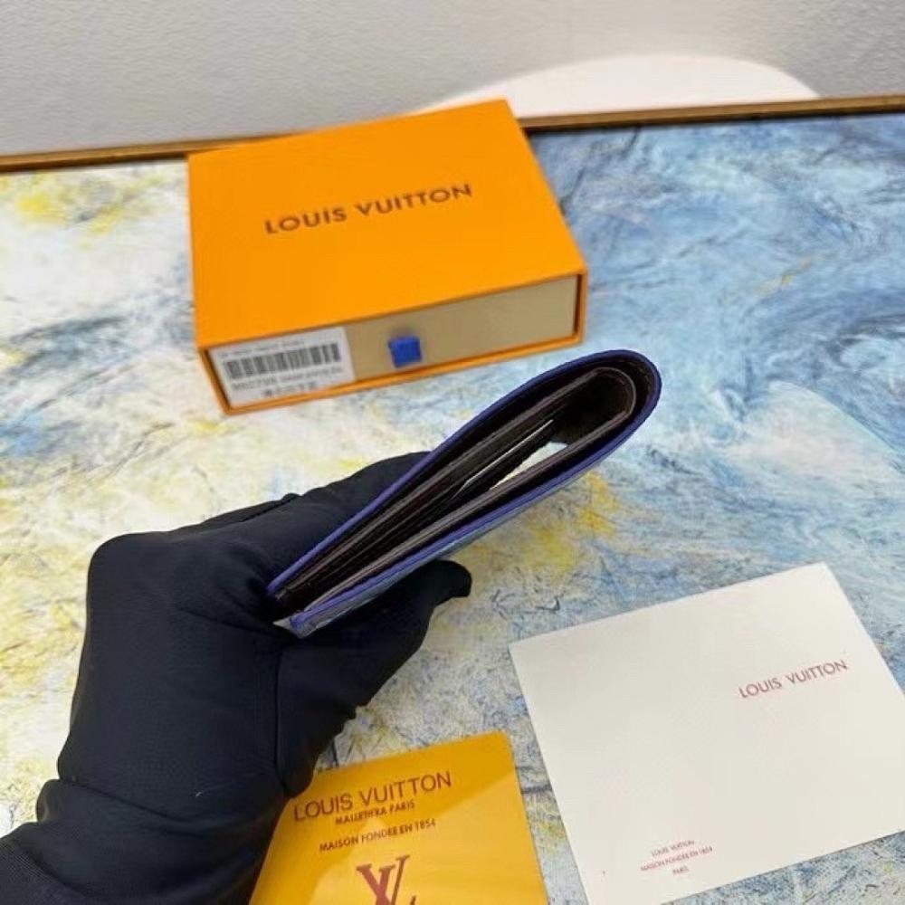 Modern Italian-Inspired Wallet