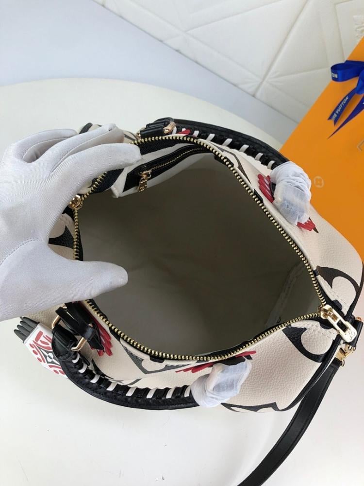 Elegant Top Handle Bag – Limited Edition