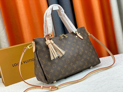 Italian-Inspired Elegant Leather Top Handle Bag