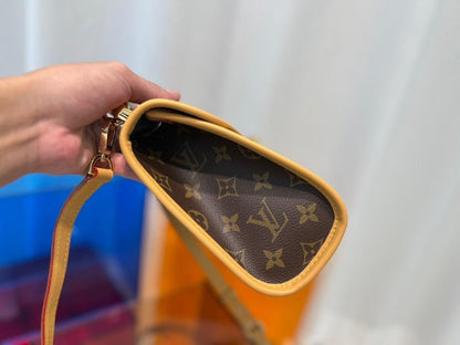 Modern Luxury Leather Shoulder Bag