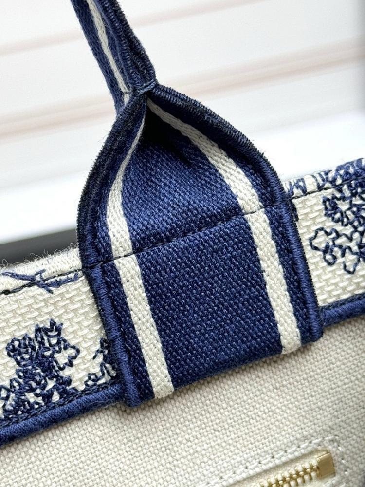 Modern Blue Embroidered Calfskin Shoulder Bag – Limited Edition
