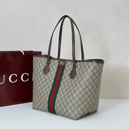 Classic Shoulder Bag