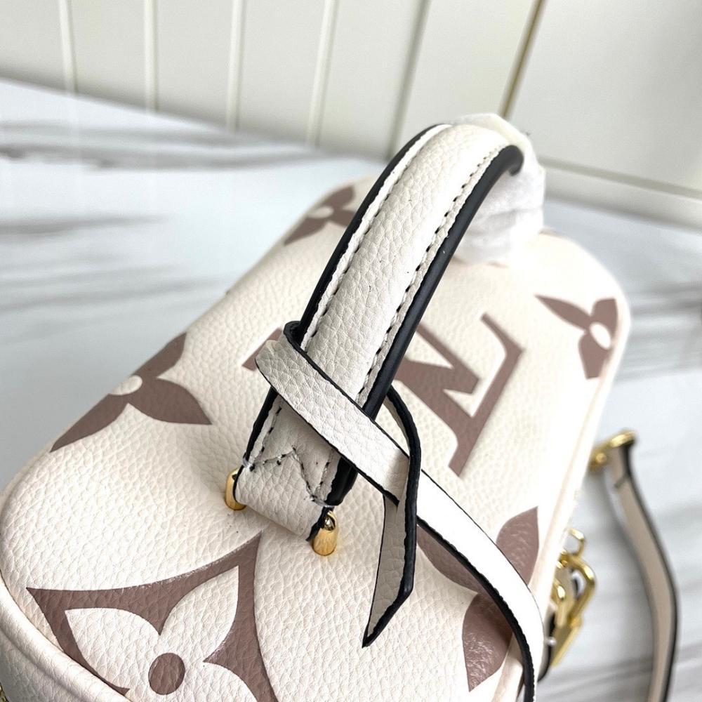Classic Luxury Leather Shoulder Bag