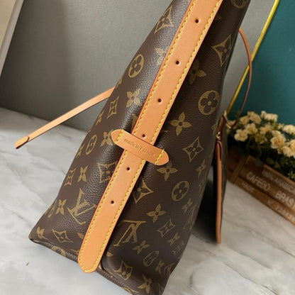 Elegant Premium Leather Top Handle Bag