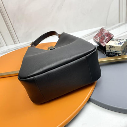 Classic Leather Shoulder Bag