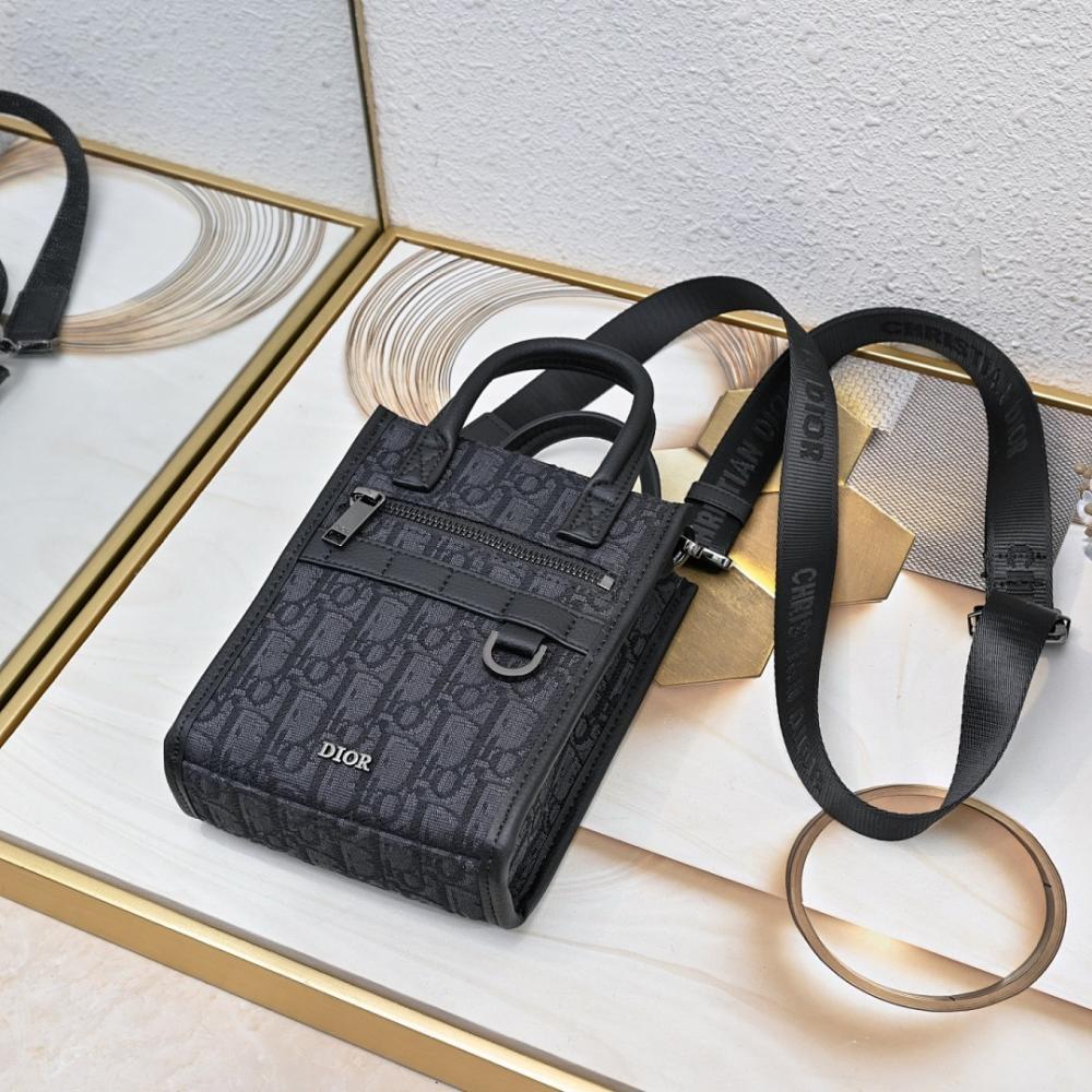 Italian-Inspired Stylish Leather Shoulder Bag