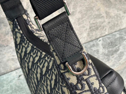 Stylish Refined Black Printed Calfskin Shoulder Bag