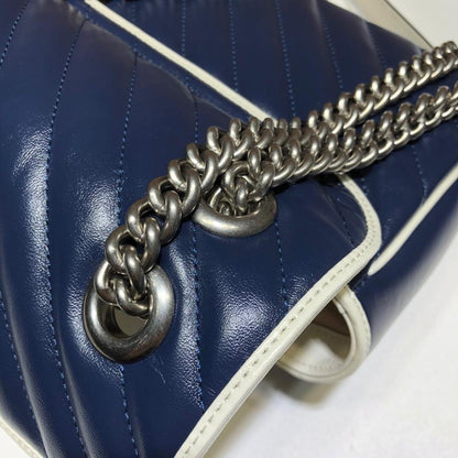 Classic Shoulder Bag