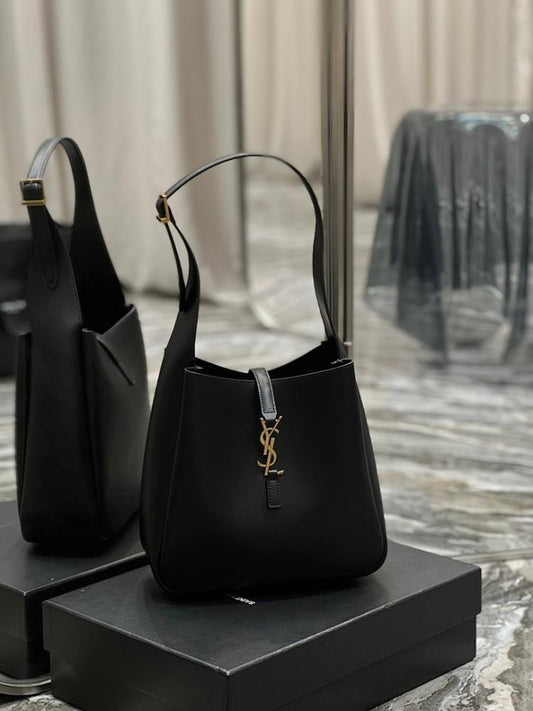 Alma Leather Shoulder Bag
