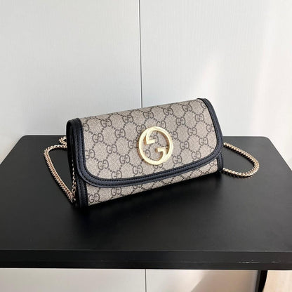 Alma Crossbody Bag