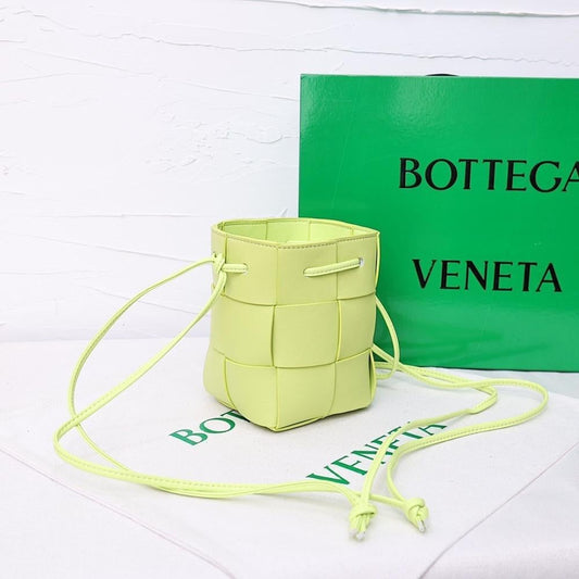 Modern Luxury Woven Top Handle Bag