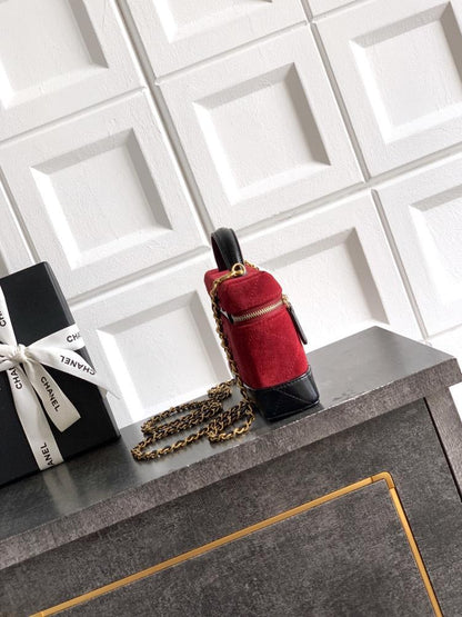 Alma Leather Shoulder Bag