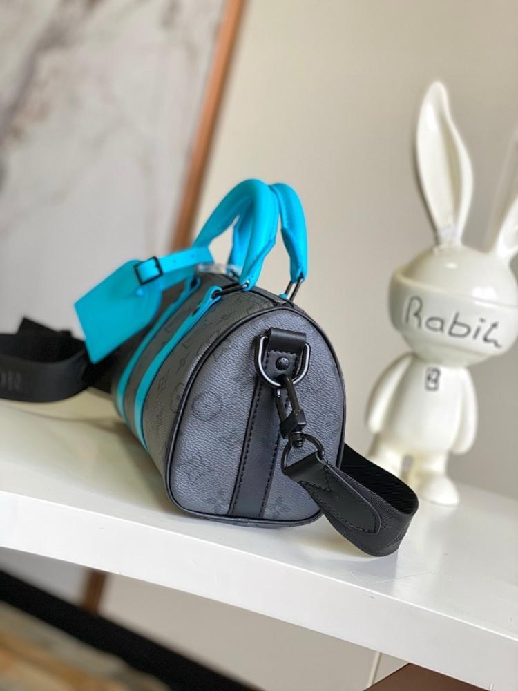 Elegant Refined Top Handle Bag