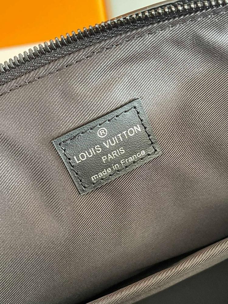 Modern Italian-Inspired Leather Crossbody Bag