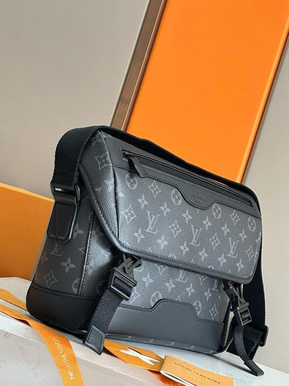 Alma Calfskin Shoulder Bag