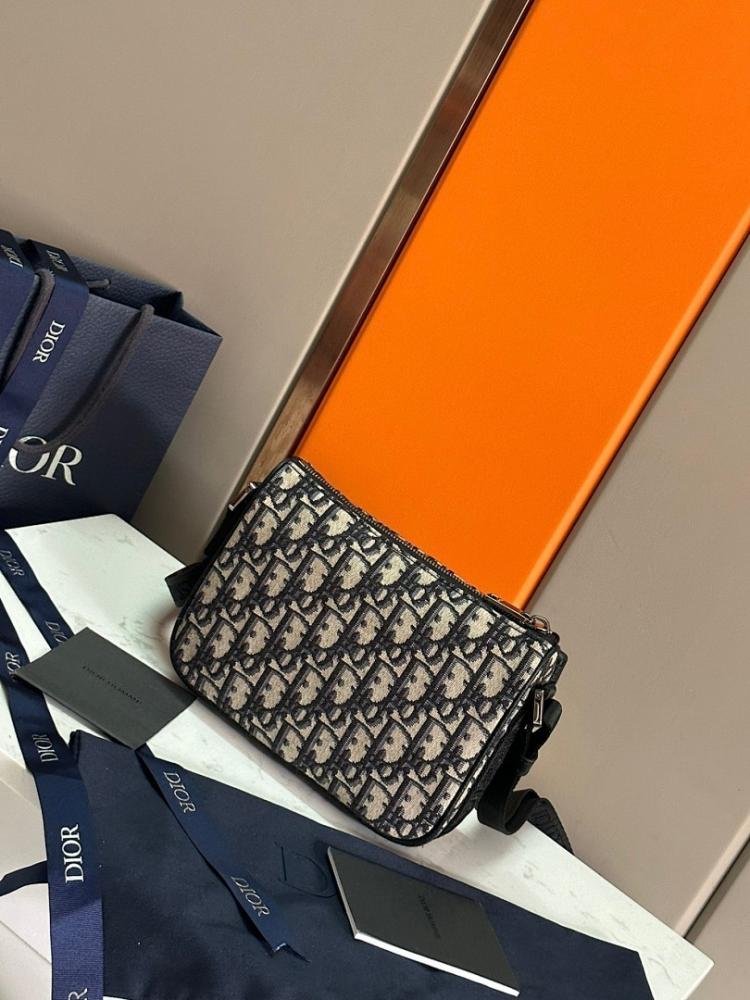 Stylish Black Printed Jacquard Crossbody Bag – Limited Edition
