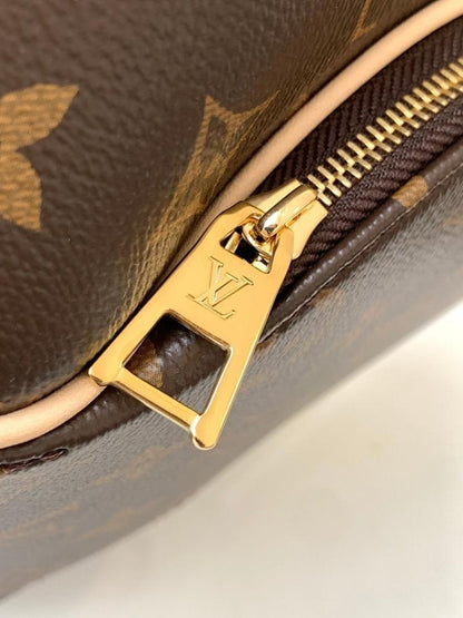 Luxury Leather Shoulder Bag – Limited Edition