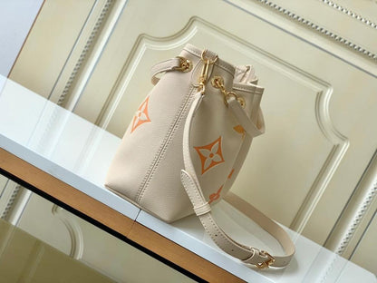Modern Italian-Inspired Leather Shoulder Bag