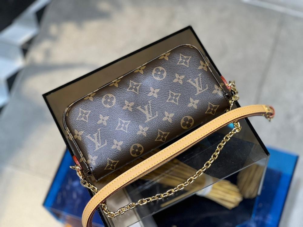 Stylish Leather Crossbody Bag – Limited Edition