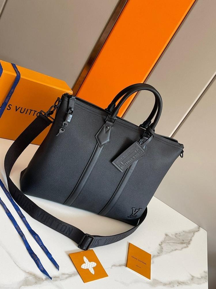 Modern Italian-Inspired Leather Crossbody Bag