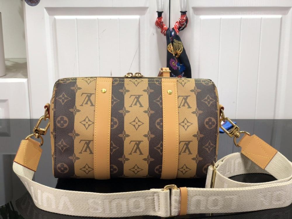 Classic Elegant Travel Bag