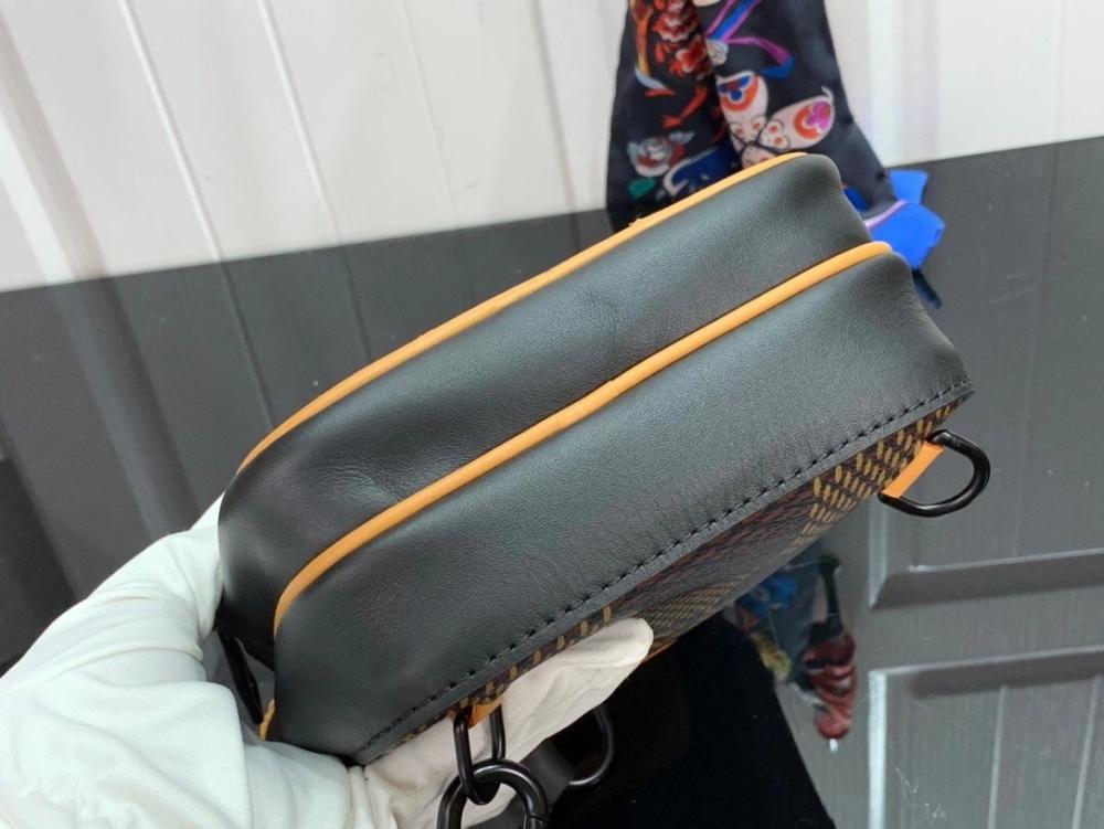 Elegant Crossbody Bag