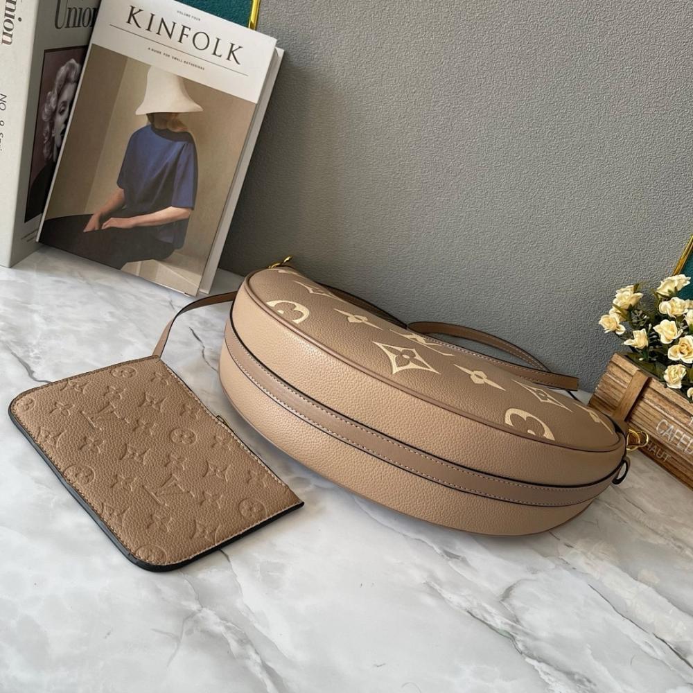 Stylish Refined Leather Shoulder Bag