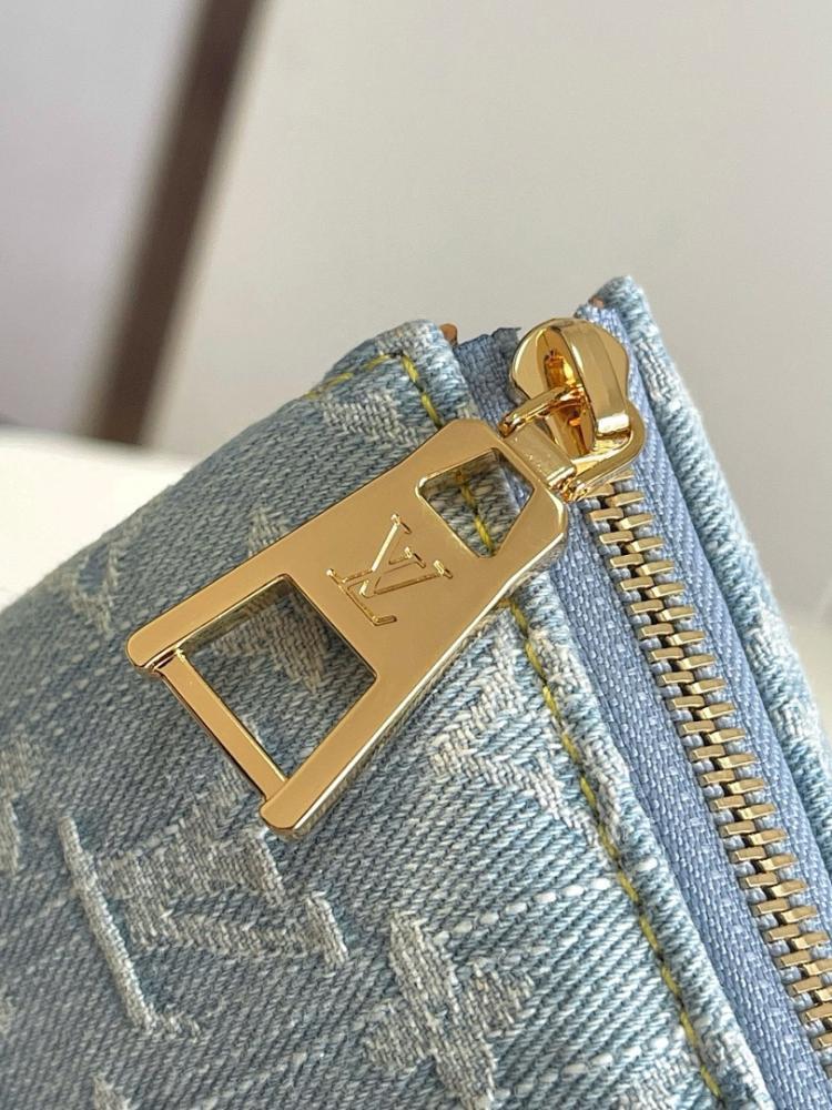 Modern Elegant Blue Leather Crossbody Bag