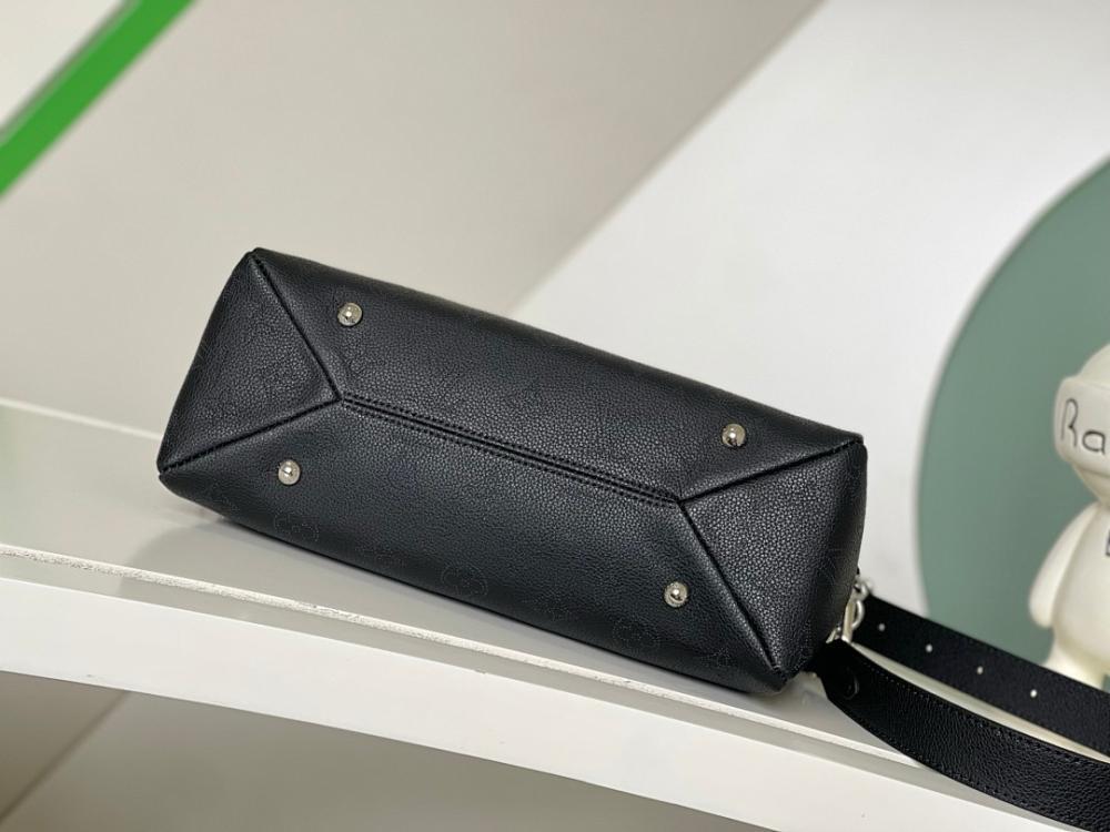 Stylish Woven Leather Shoulder Bag – Special Edition