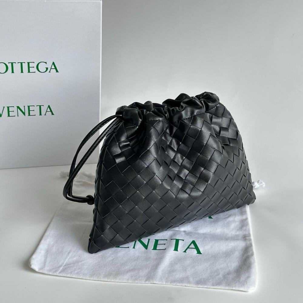 Modern Refined Leather Shoulder Bag