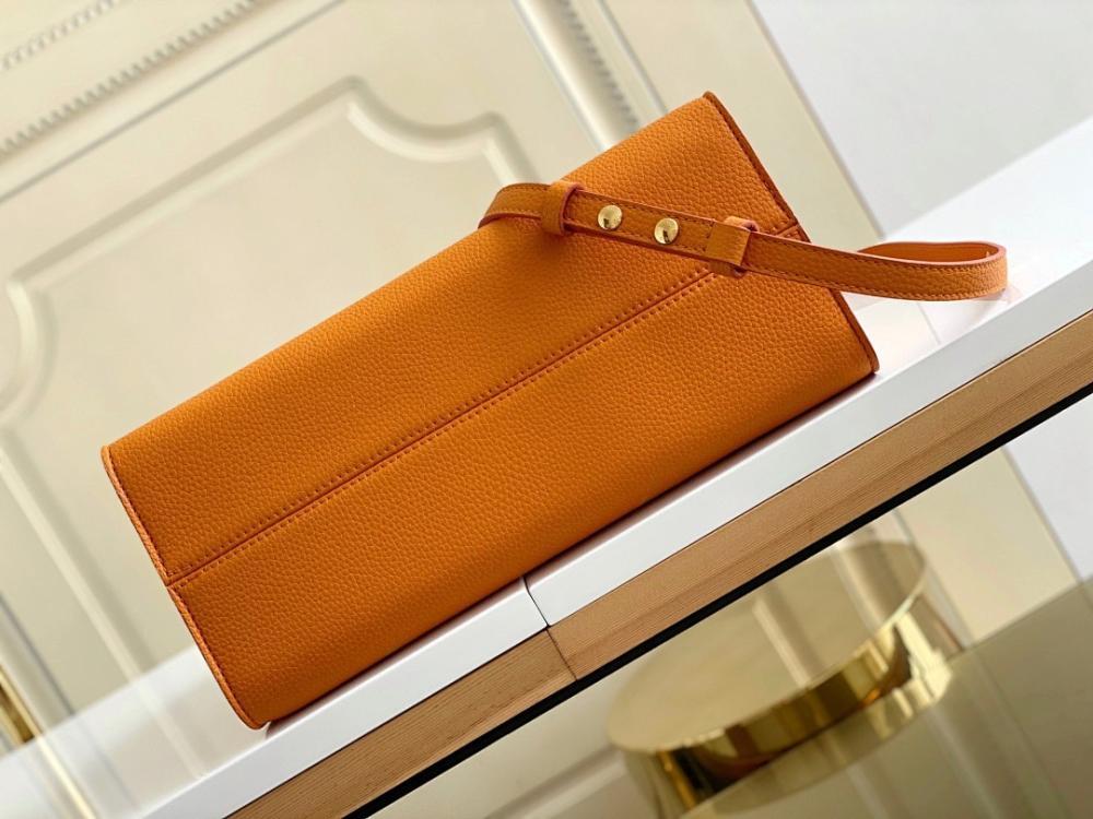 Twist Leather Shoulder Bag