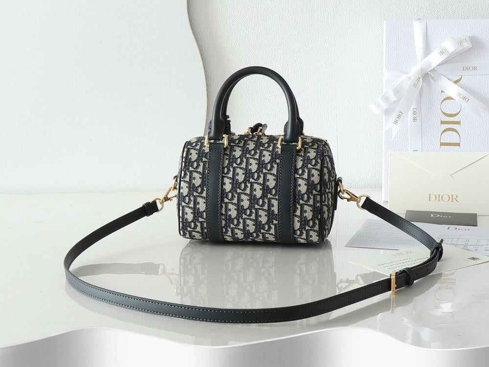Modern Premium Quilted Leather Shoulder Bag