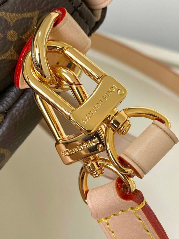 Stylish Refined Leather Crossbody Bag