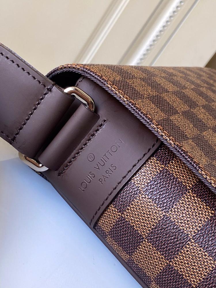 Modern Stylish Crossbody Bag