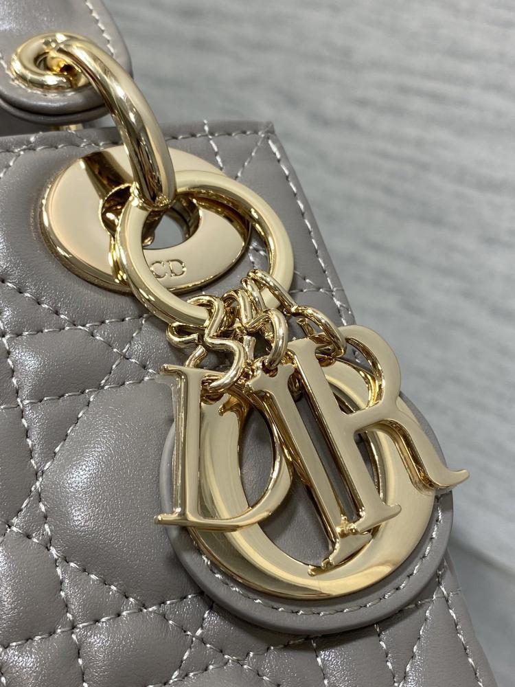Classic Elegant Top Handle Bag