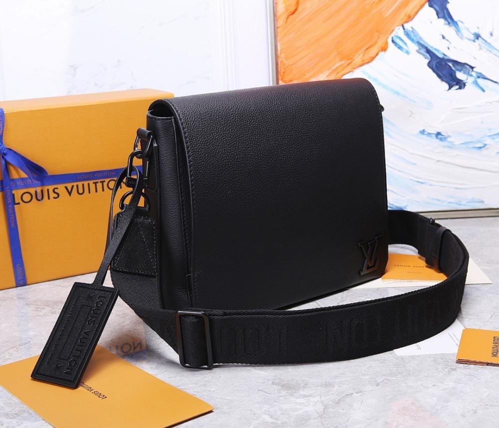 Modern Italian-Inspired Calfskin Shoulder Bag