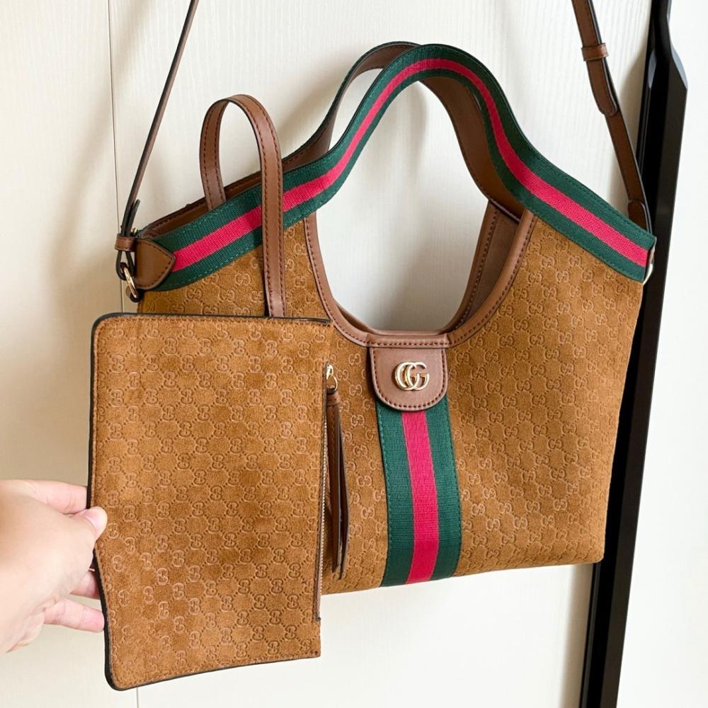 Classic Refined Crossbody Bag
