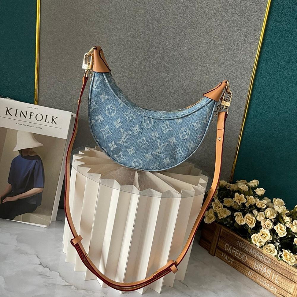 Luxury Elegant Embroidered Leather Shoulder Bag