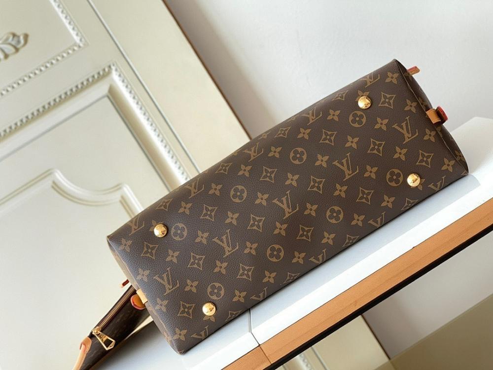 Modern Leather Shoulder Bag – Limited Edition