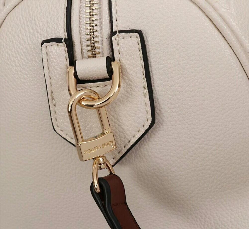 Modern Leather Crossbody Bag – Limited Edition