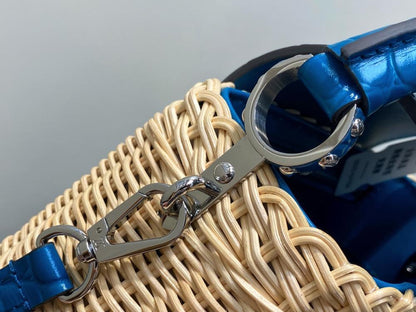Capucines Top Handle Bag