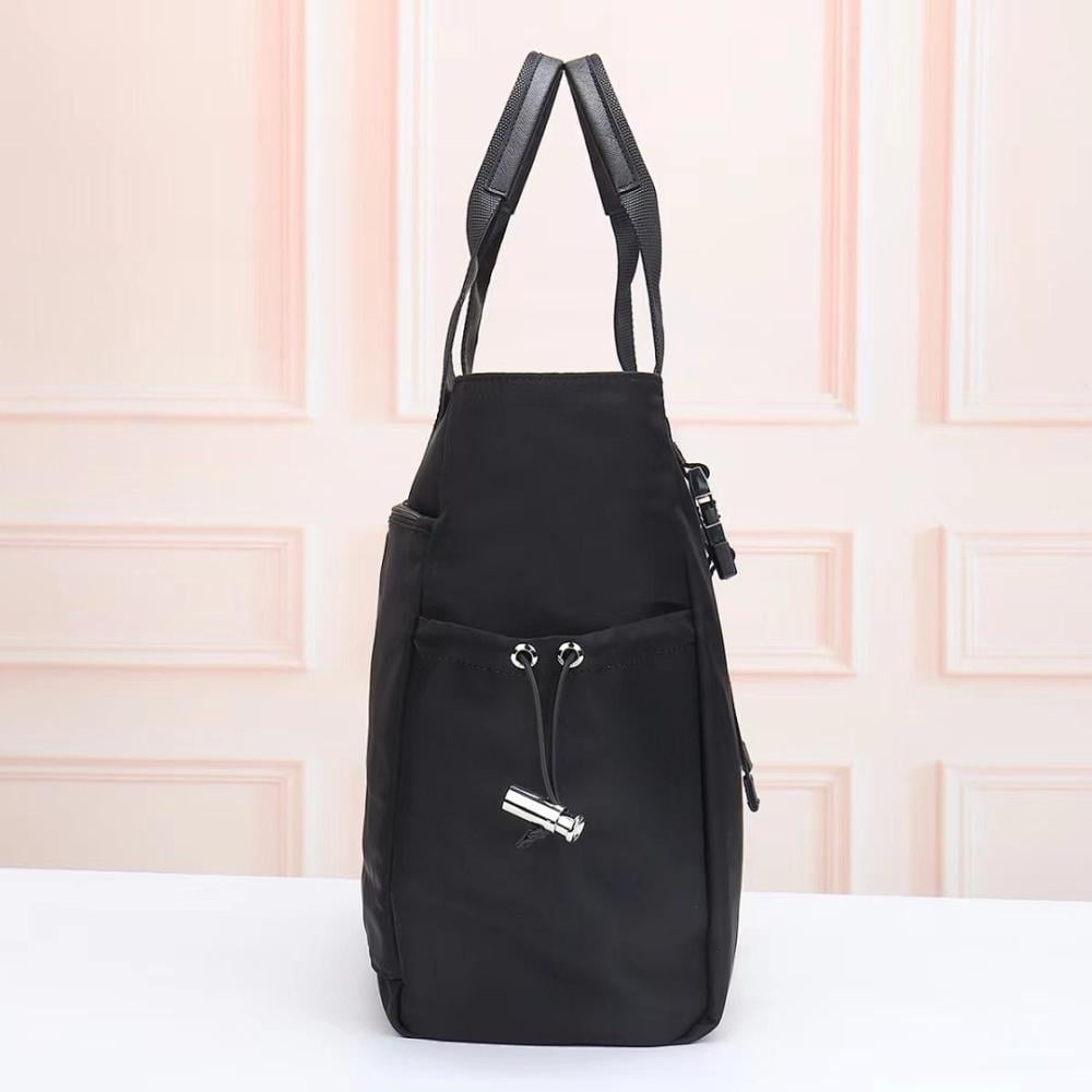 Elegant Stylish Nylon Travel Bag