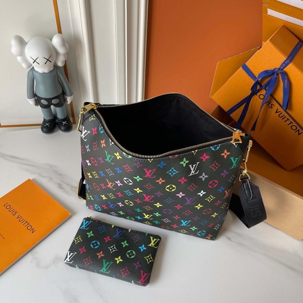 Stylish Gold Leather Shoulder Bag – Special Edition
