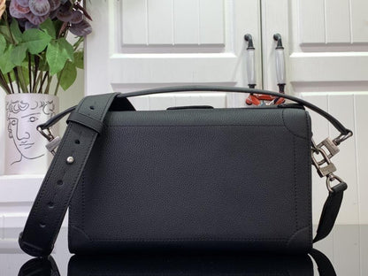 Elegant Shoulder Bag