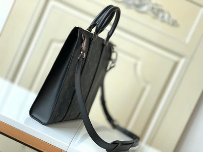 Modern Refined Leather Shoulder Bag