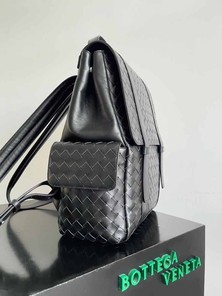 Italian-Inspired Luxury Calfskin Shoulder Bag